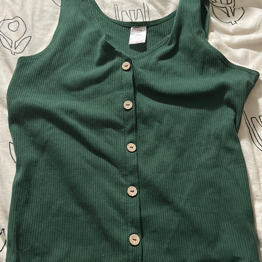 Dark green bottom up crop top